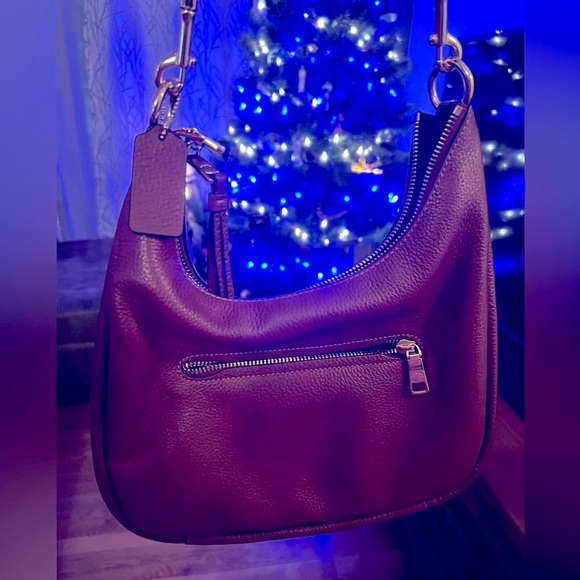 COACH purse- hobo style, with two straps- burgundy - only carried twice - Picture 5 of 10